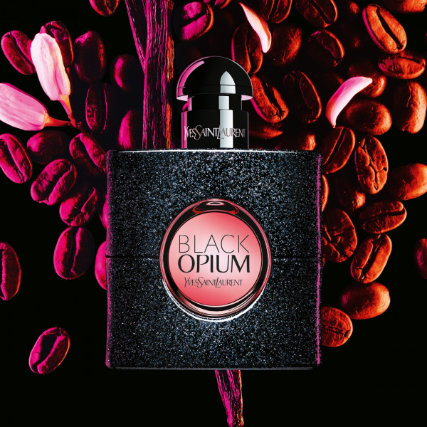 yves-saint-laurent-black-opium-eau-de-parfum-femme-elegance-parfum